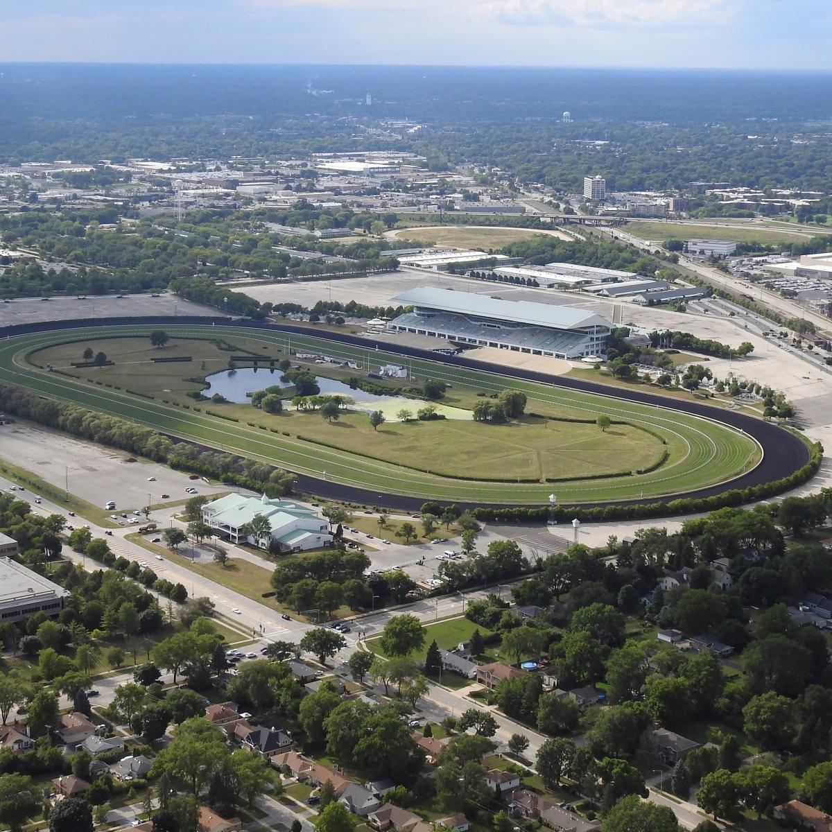 Chicago Bears Sign Deal To Buy Horseracing Track in Suburban Arlington  Heights